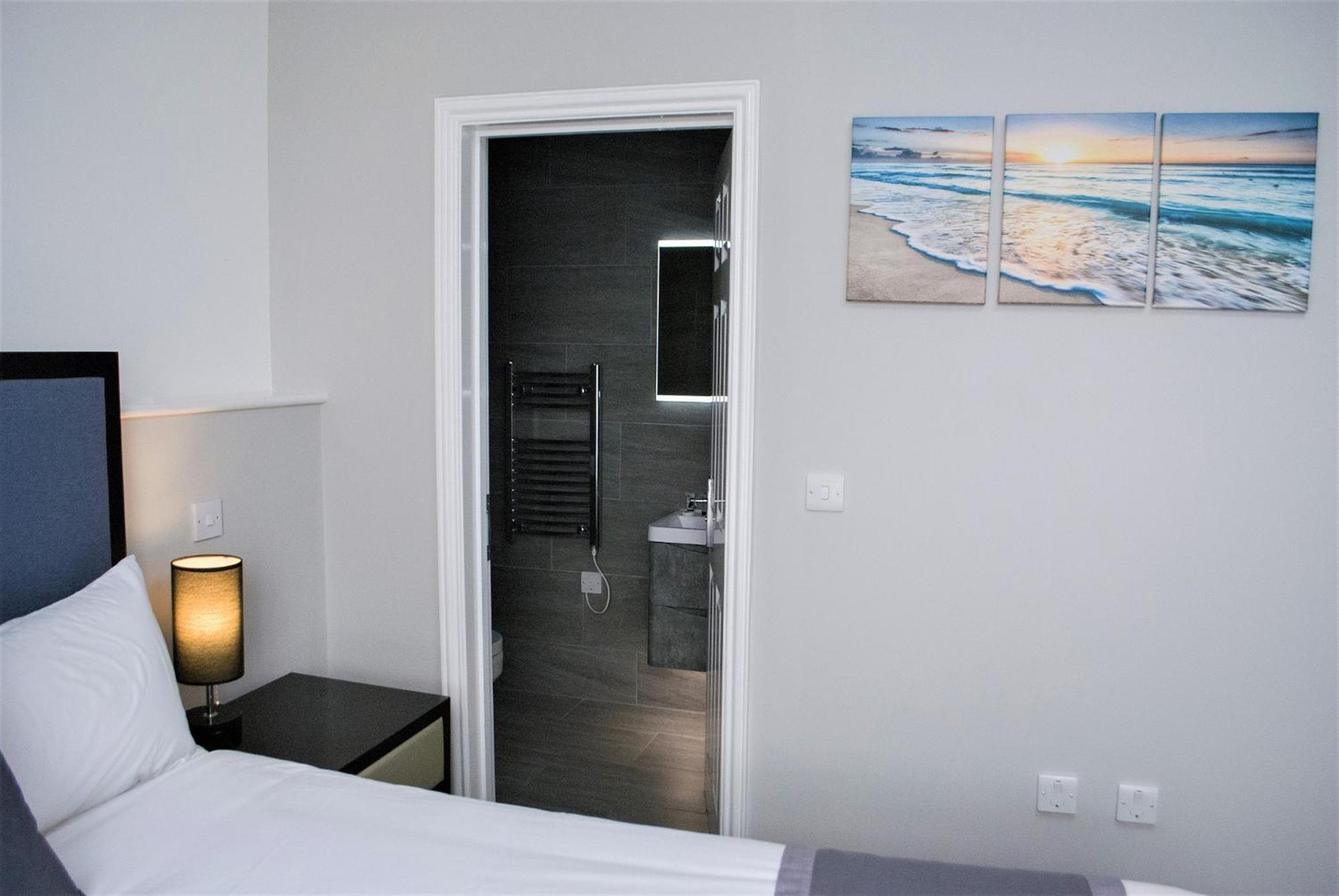 The Royal Hotel - Clacton On Sea 外观 照片