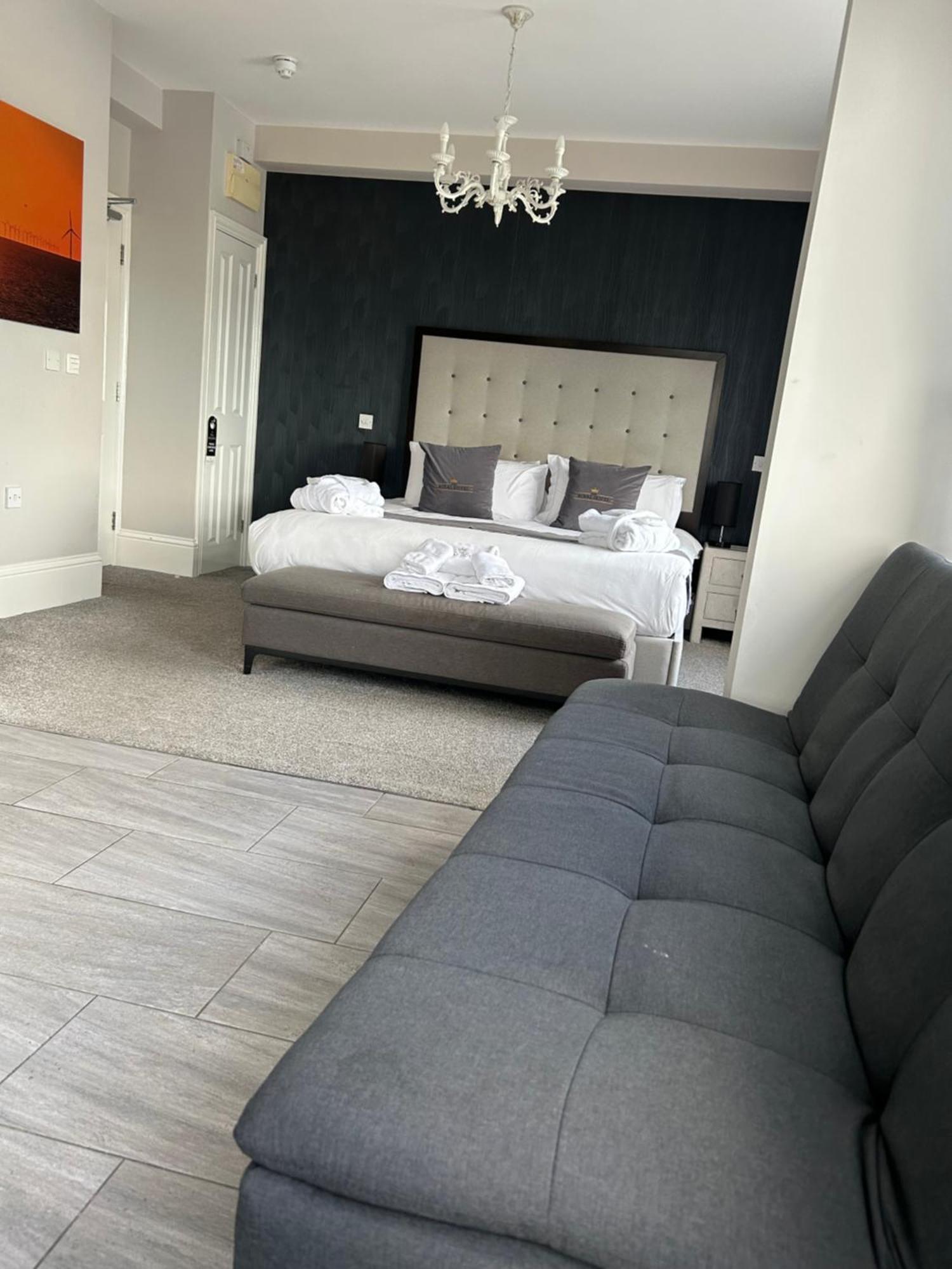 The Royal Hotel - Clacton On Sea 外观 照片
